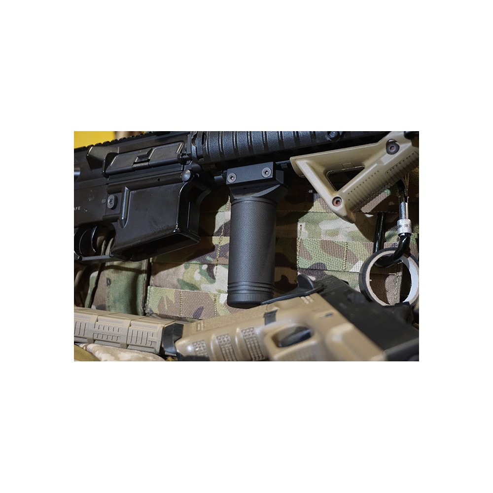 Tactical Vertical Grip Black Picatinny Style Compatible With Shotguns.